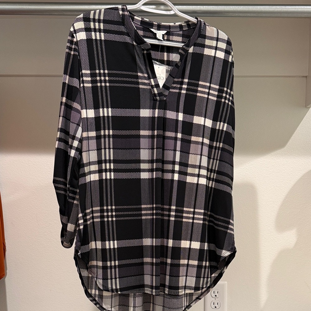 Plaid V-Notch Tunic Top - Black & White